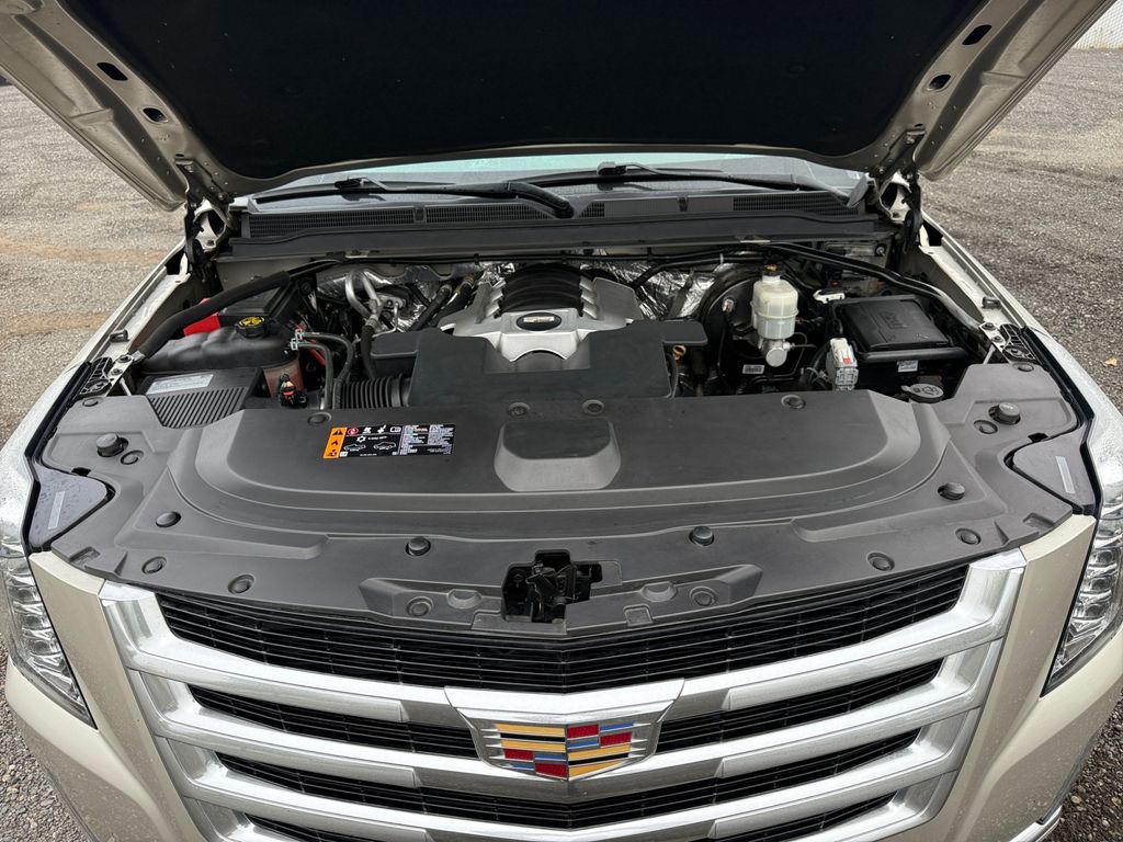 2017 Cadillac Escalade Premium Luxury photo 20