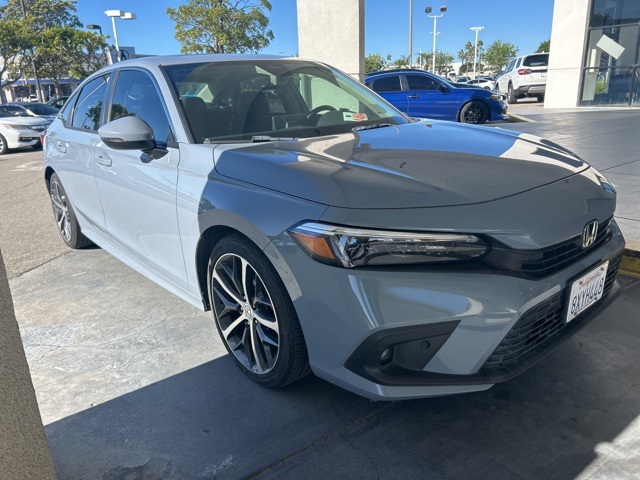 2022 Honda Civic Touring's photo