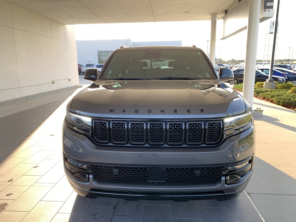 2023 Jeep Wagoneer Series II Carbide photo 2
