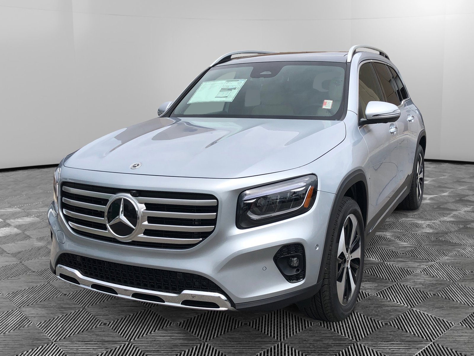 2025 Mercedes Benz GLB 250 4MATIC photo 7