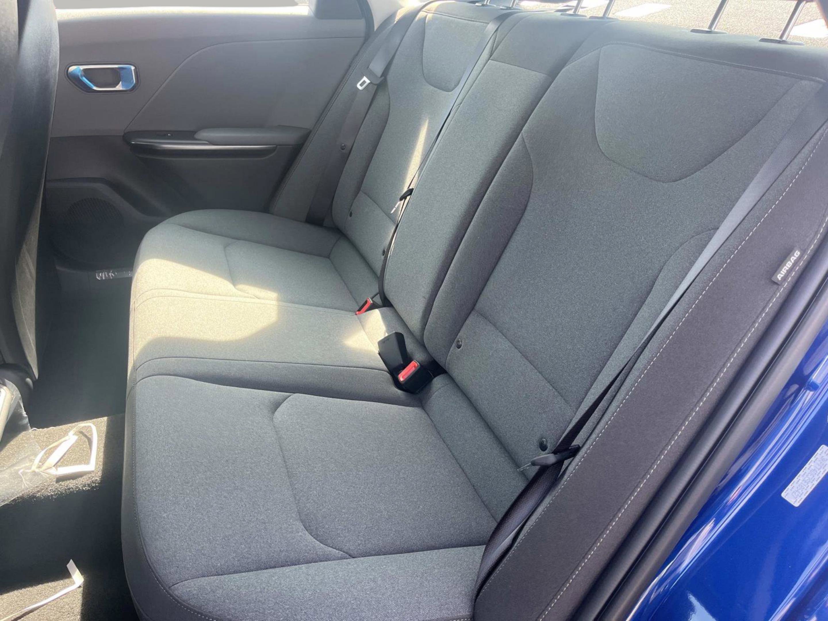 2025 Kia K4 LXS photo 19