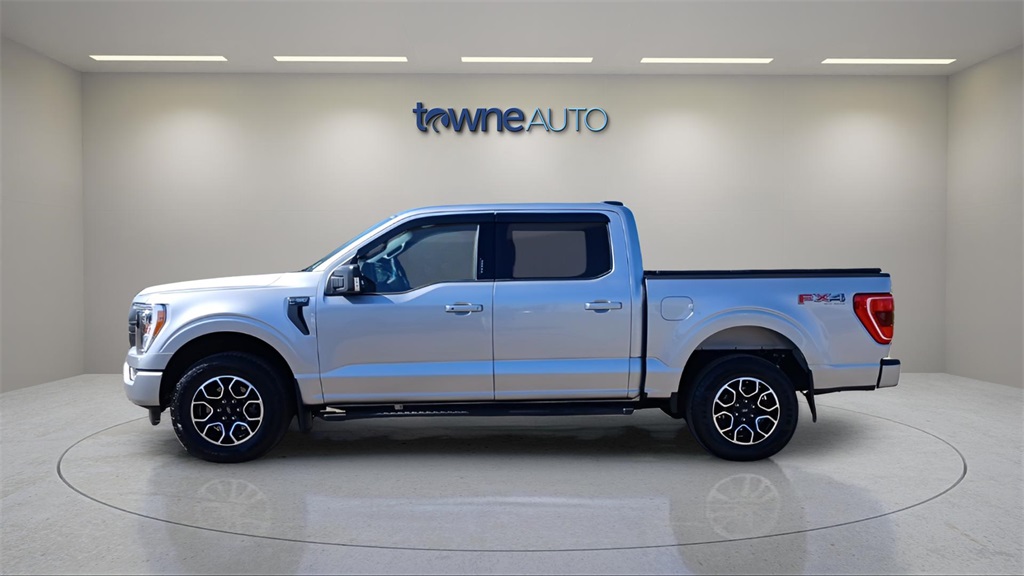 2023 Ford F-150 XLT photo 2