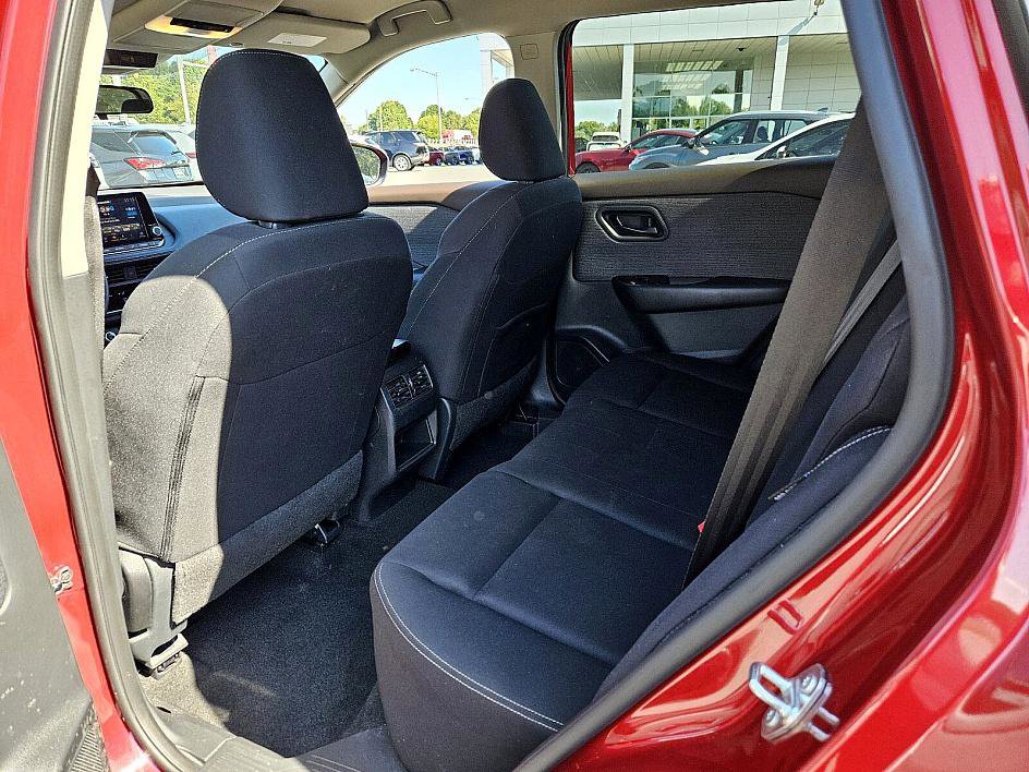 2023 Nissan Rogue S photo 6