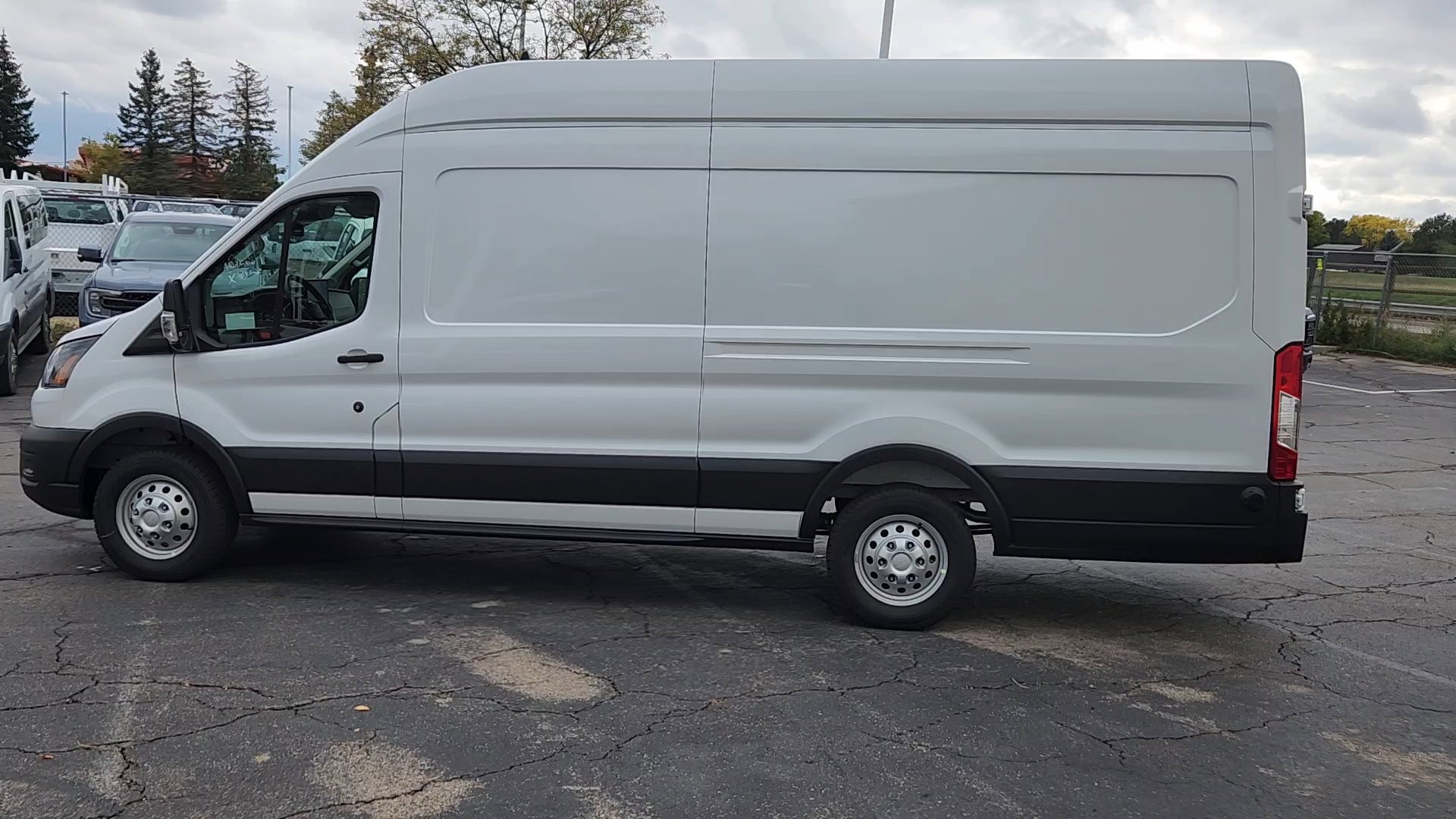 2025 Ford Transit Cargo Van photo 2