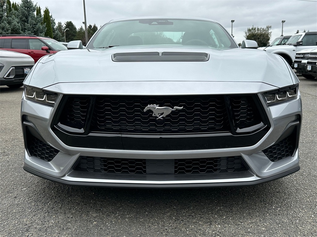 2024 Ford Mustang GT photo 2