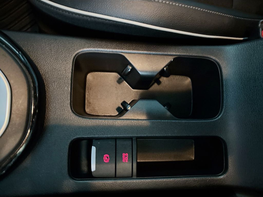 2024 Kia Forte GT-Line photo 15