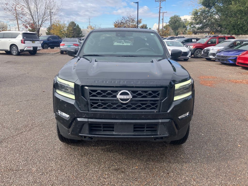 2023 Nissan Frontier SV photo 2