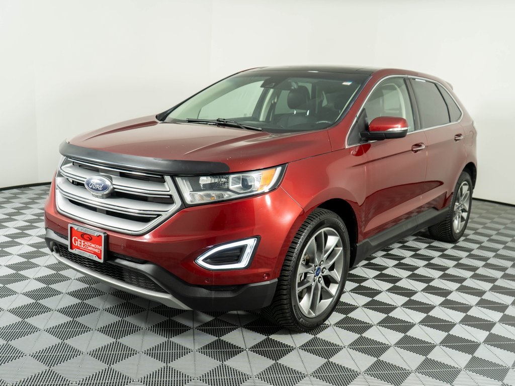 2016 Ford Edge Titanium photo 3