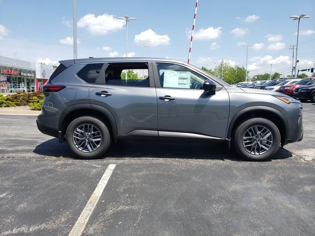 2025 Nissan Rogue S photo 9