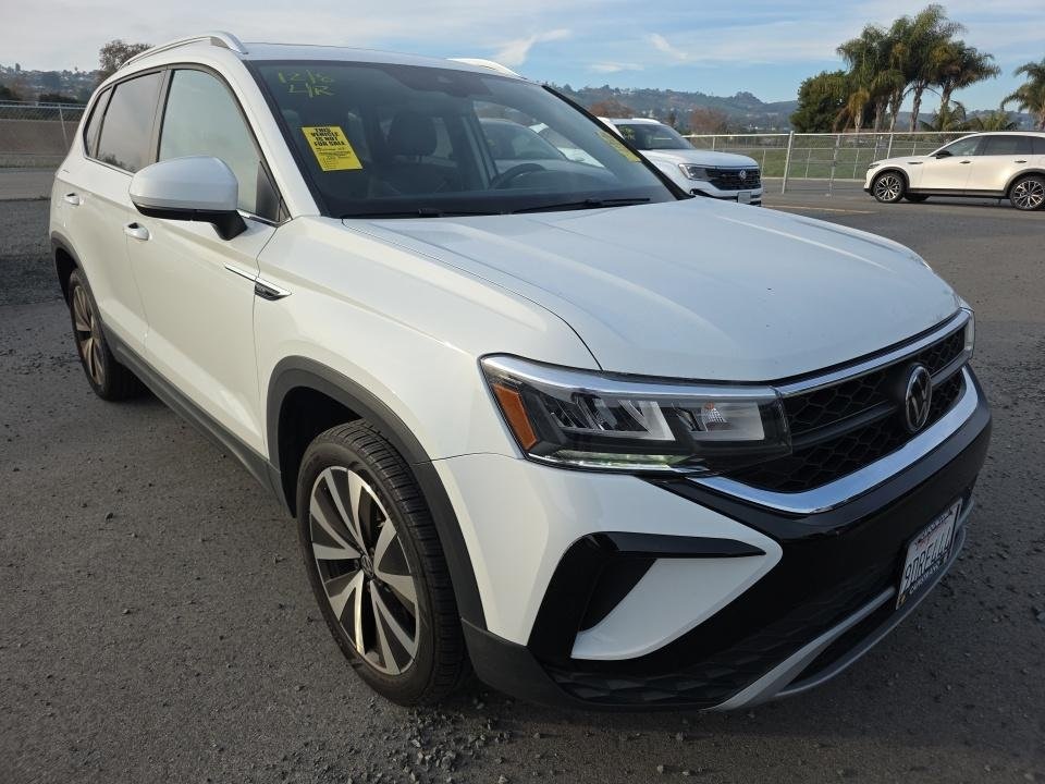 2023 Volkswagen Taos SE FWD