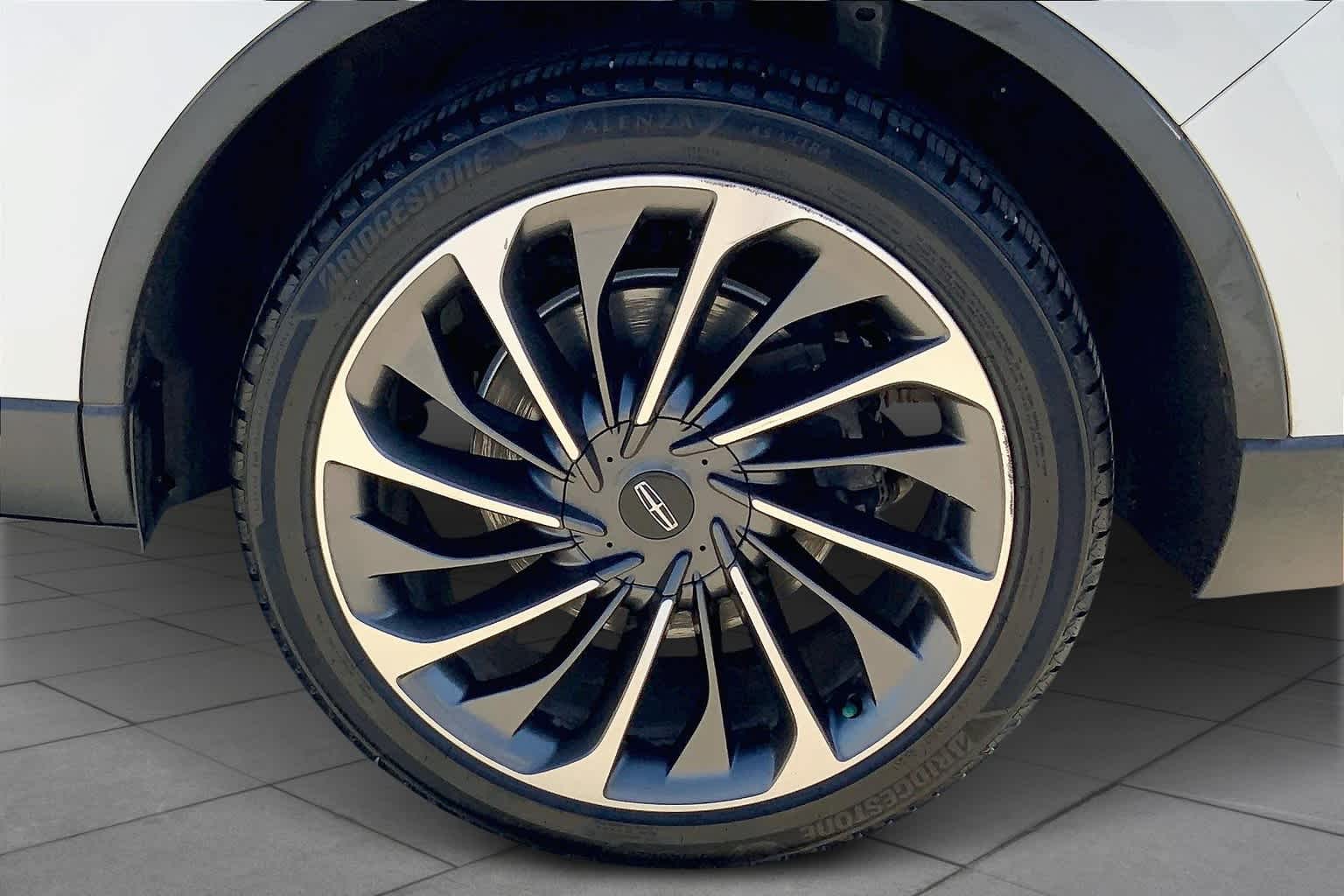 2020 Lincoln Aviator Reserve photo 9