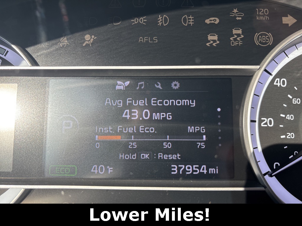 Used 2019 Kia Niro LX with VIN KNDCB3LC4K5281823 for sale in Orchard Park, NY