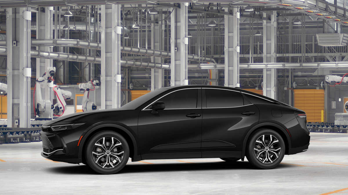 2026 Toyota Crown XLE photo 3