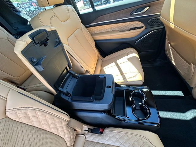 2025 Jeep Grand Cherokee L Summit photo 28