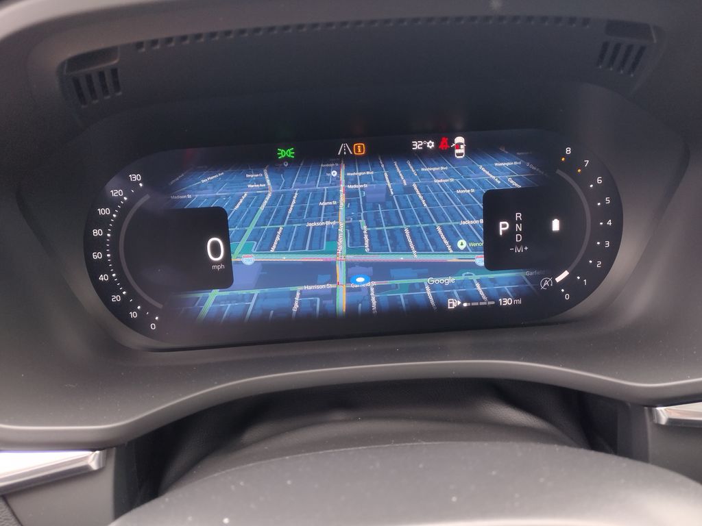 2026 VOLVO XC60 - Image 14