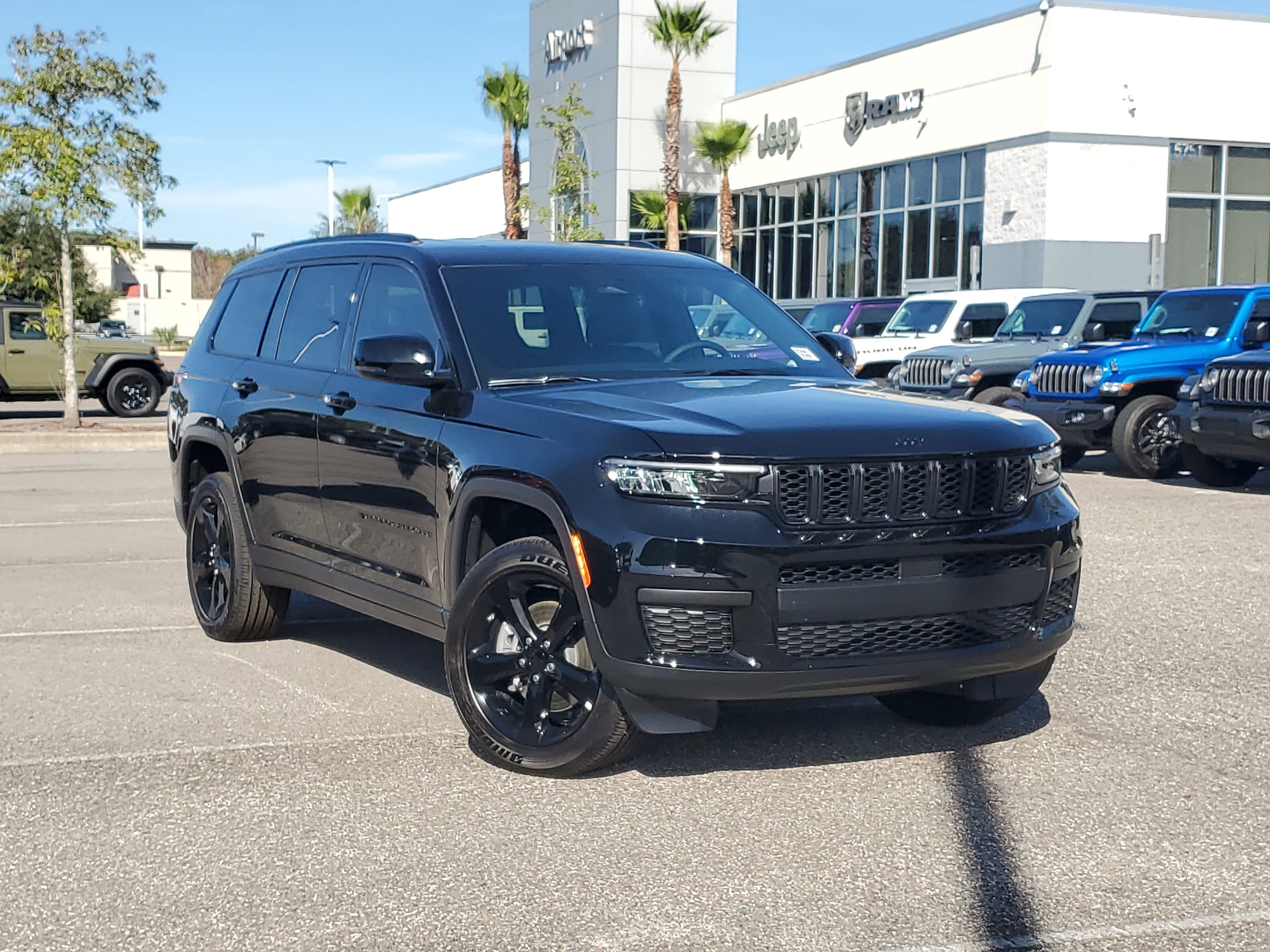 2025 Jeep Grand Cherokee L Altitude's photo