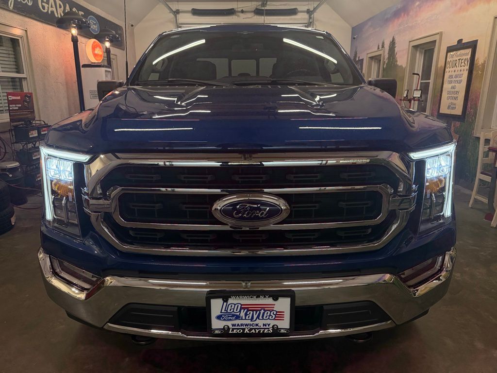 2023 Ford F-150 XLT photo 2