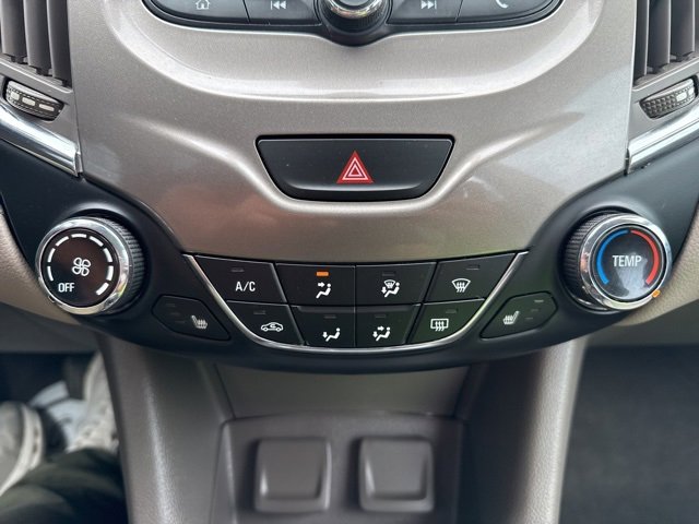 2018 Chevrolet Cruze Premier photo 31