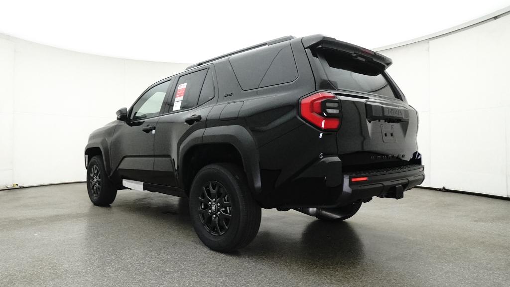 2025 Toyota 4Runner SR5 photo 14
