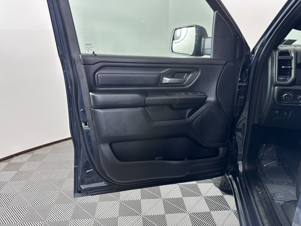 2025 Ram 1500 Tradesman photo 27