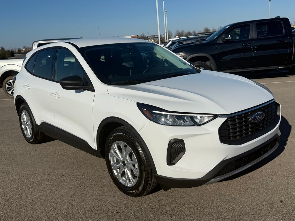 2025 Ford Escape Active photo 2