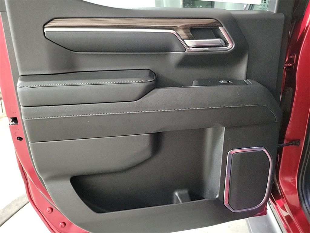 2023 CHEVROLET SILVERADO - Image 23