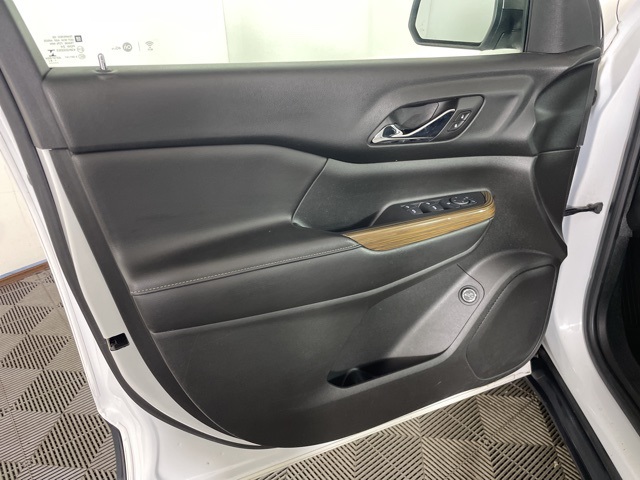 2017 Gmc Acadia SLE photo 6