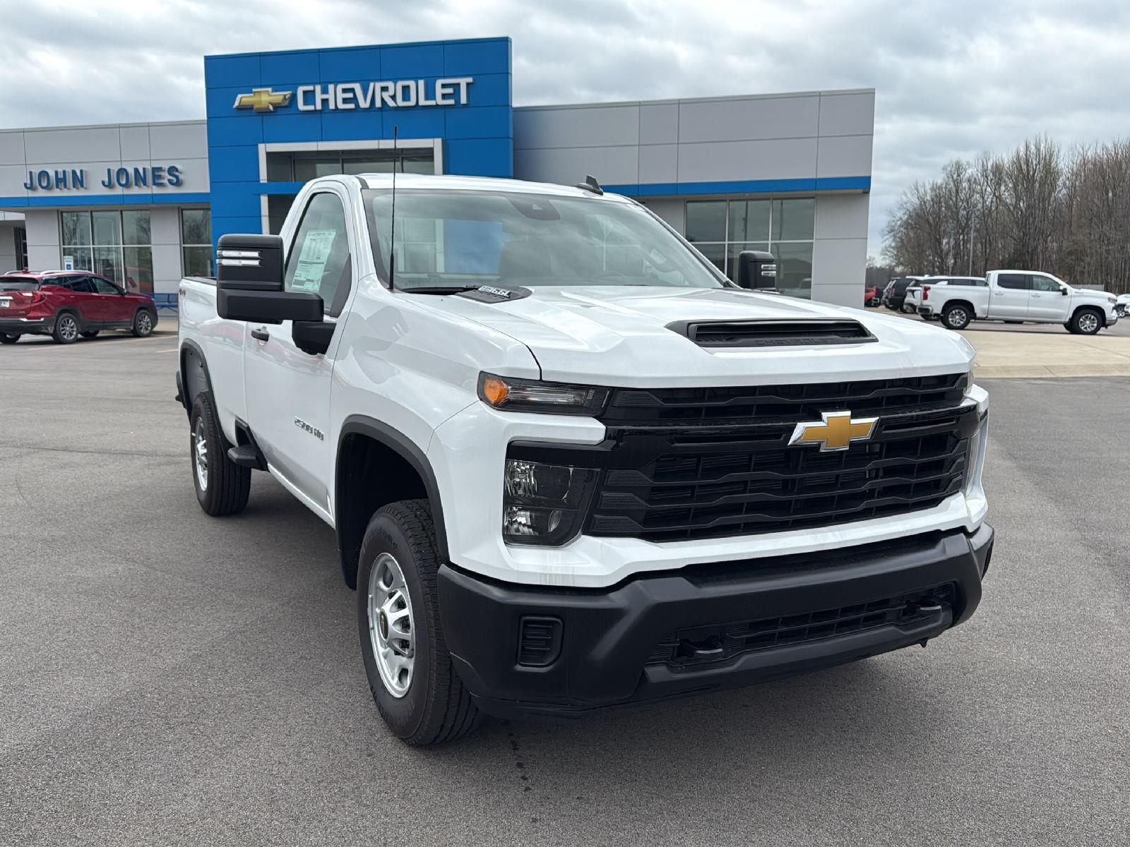2025 Chevrolet Silverado 2500HD photo 2