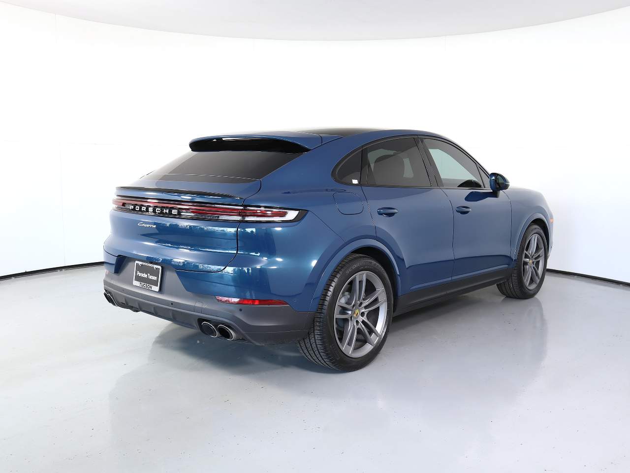 2024 Porsche Cayenne Coupe photo 7