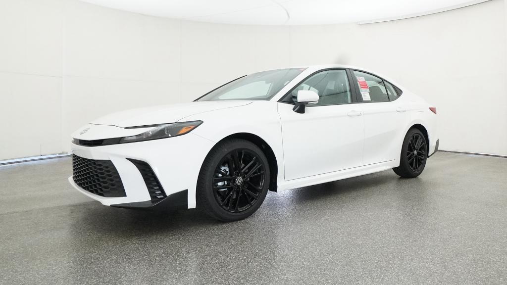 2025 Toyota Camry SE photo 4