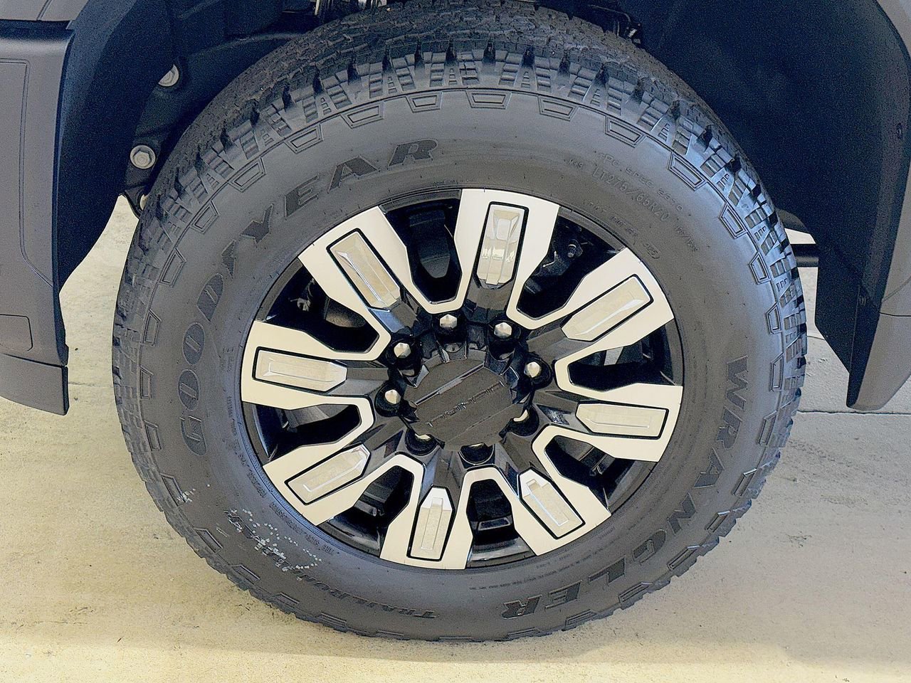 2026 Gmc Sierra 2500 HD Denali photo 31