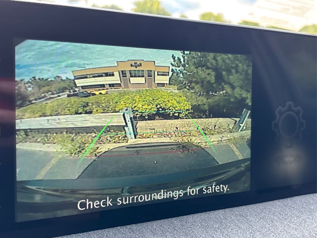 2025 Nissan Kicks SV photo 13