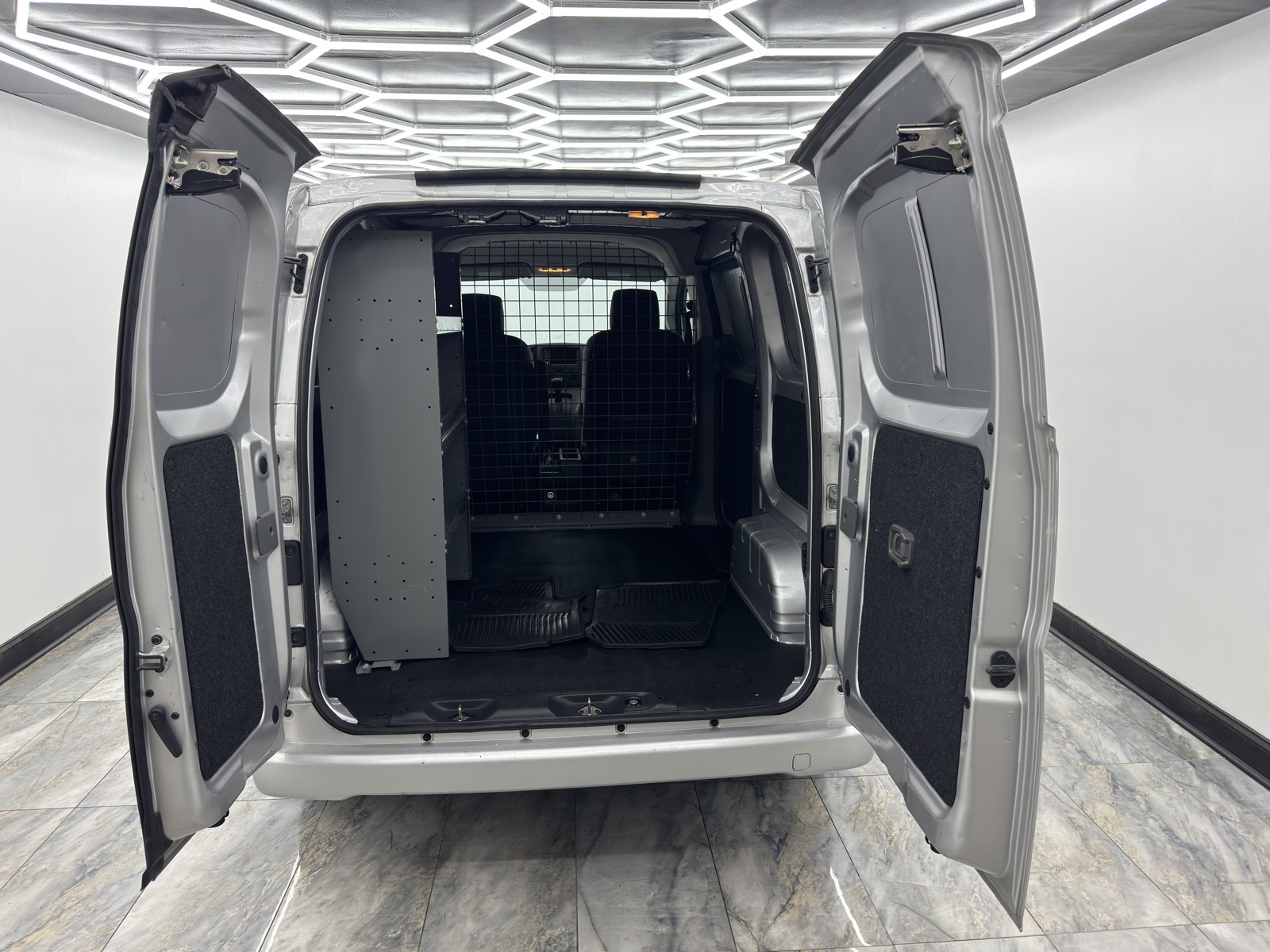 2020 Nissan NV200 SV photo 6