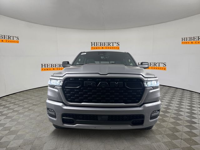 2025 Ram 1500 Tradesman photo 2