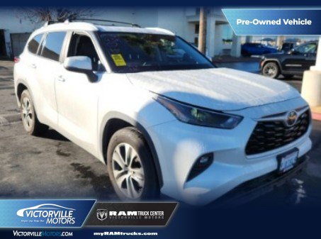 2023 Toyota Highlander XLE's photo