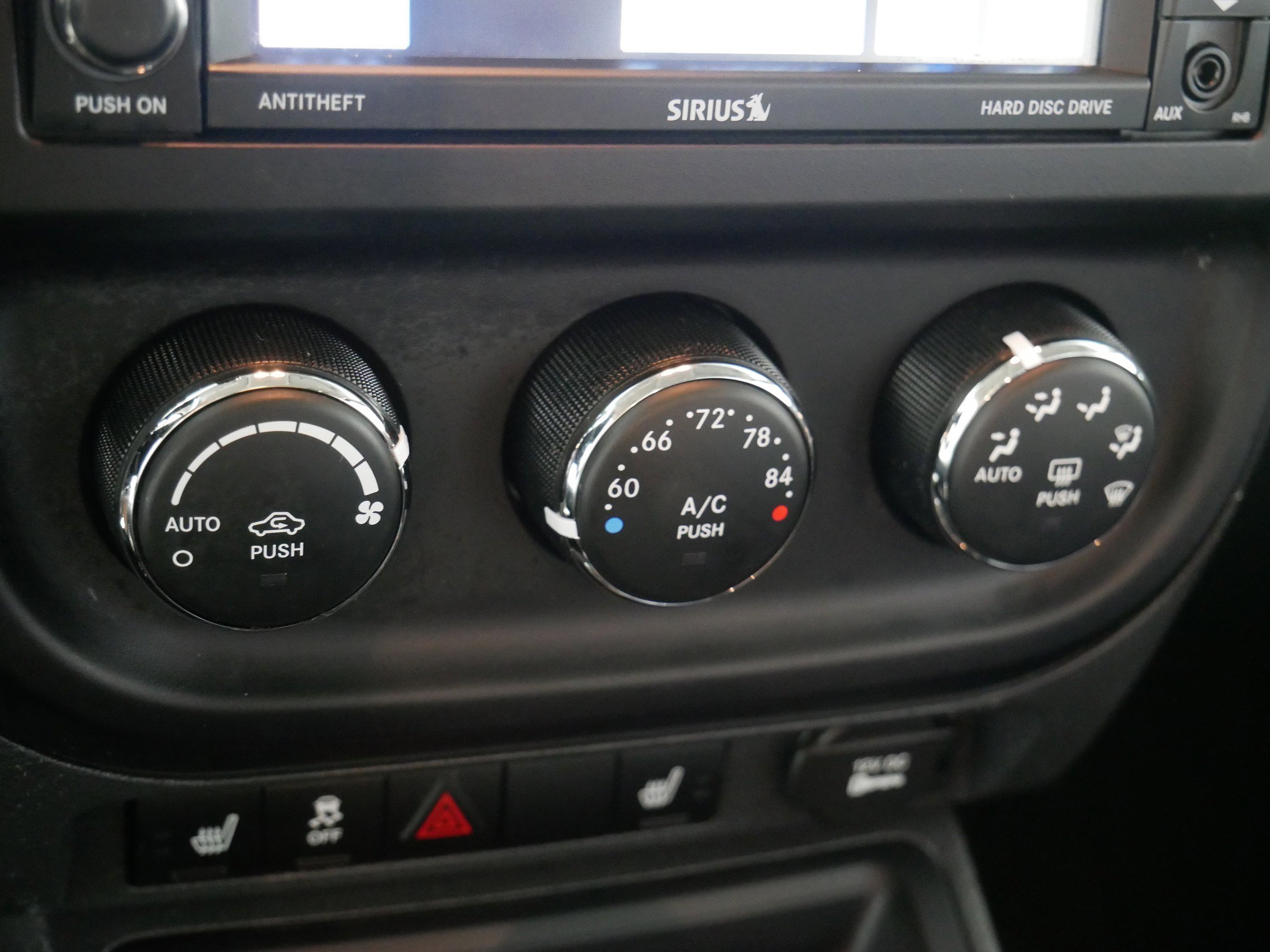 2016 Jeep Patriot High Altitude Altitude Edition photo 22