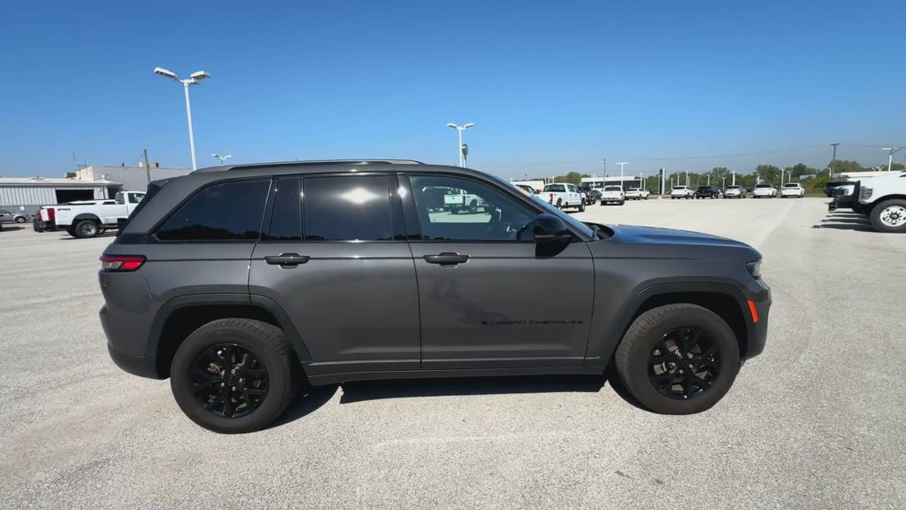 2024 Jeep Grand Cherokee Altitude X photo 9