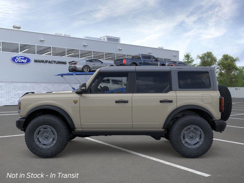 2025 Ford Bronco Badlands photo 3