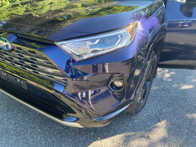 2021 Toyota RAV4 Hybrid XSE photo 21