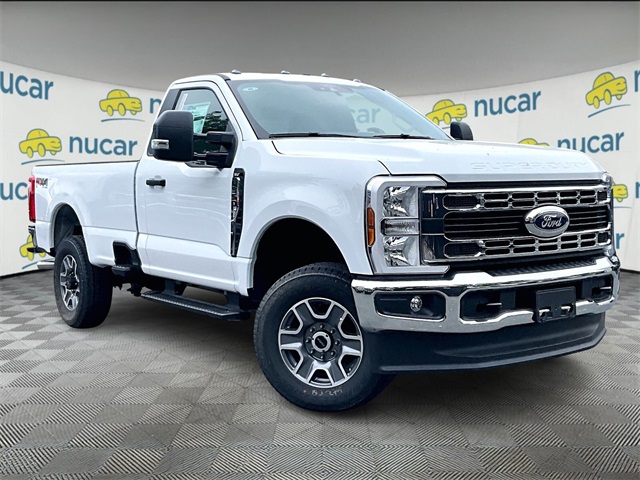2025 Ford F-350 Super Duty XLT's photo