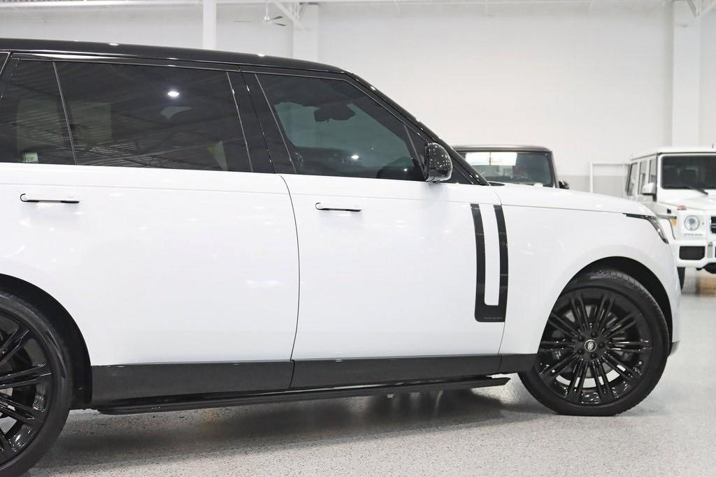 2024 Land Rover Range Rover Autobiography photo 11