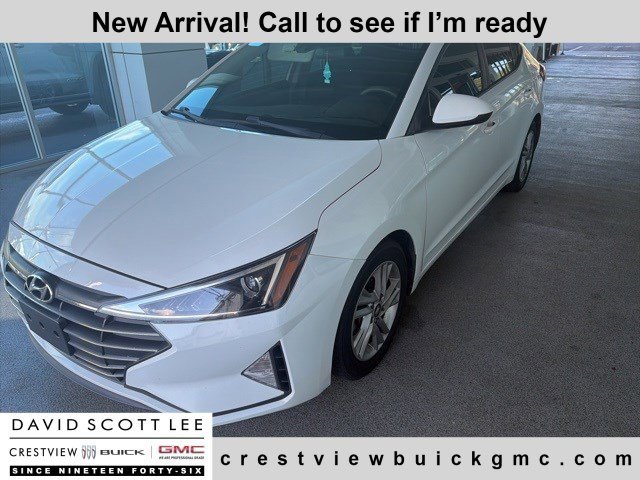 2020 Hyundai Elantra SEL's photo