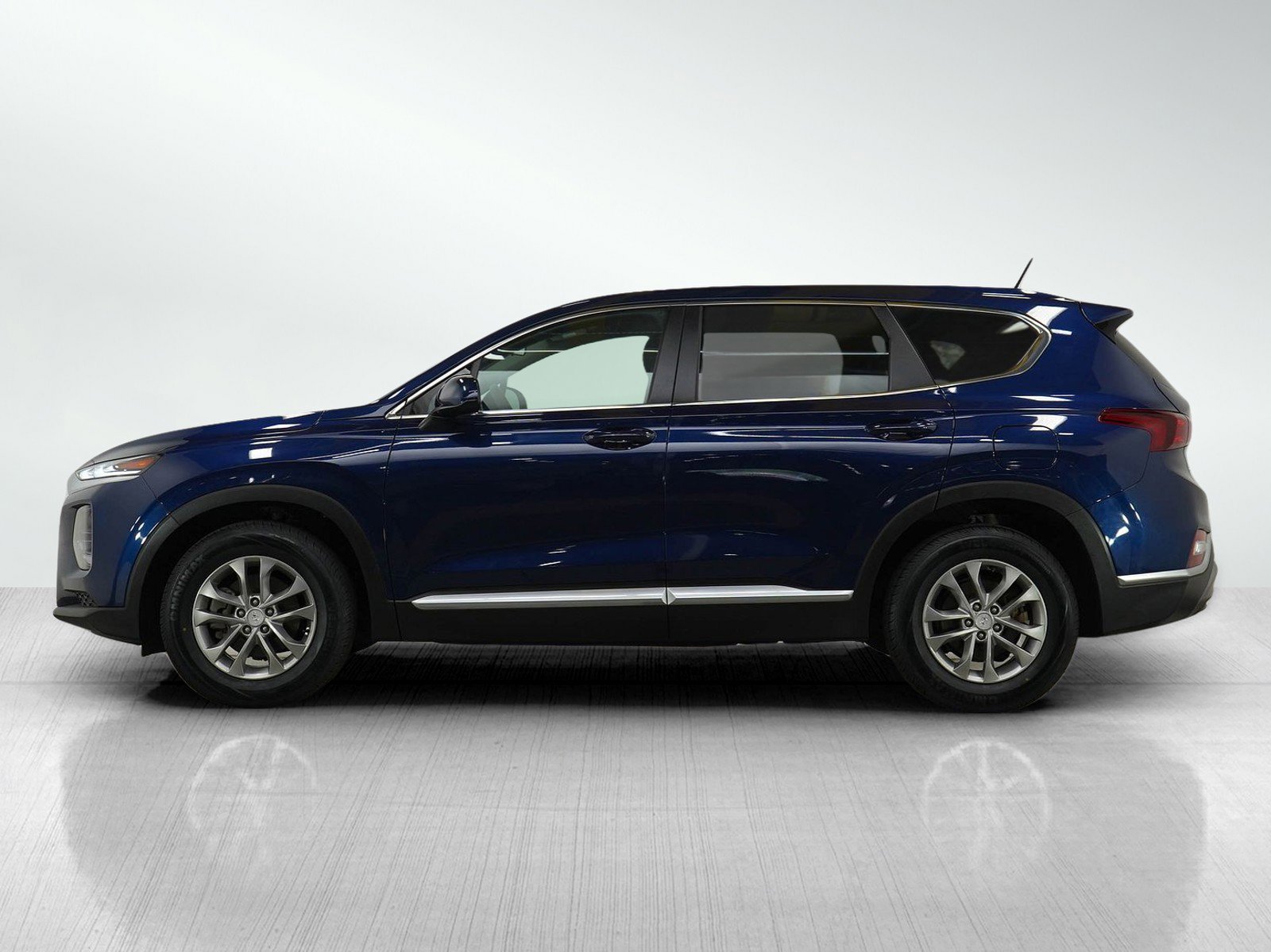 Used 2020 Hyundai Santa Fe SE with VIN 5NMS23AD1LH138351 for sale in Minneapolis, Minnesota