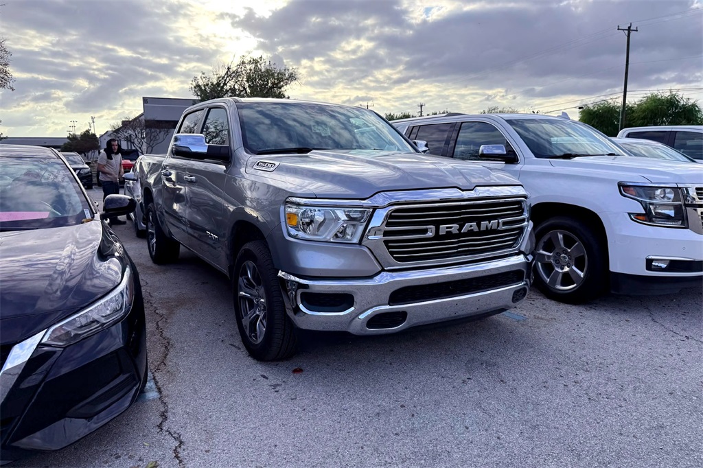 2024 RAM Ram 1500 Pickup Laramie's photo