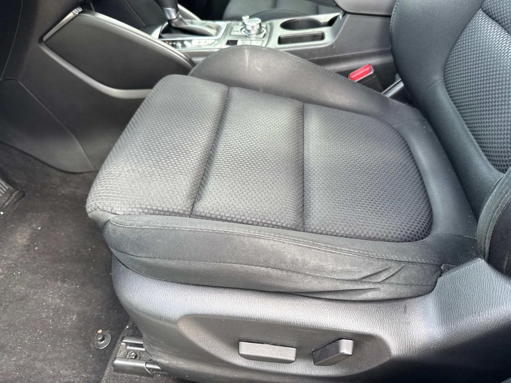 2016 Mazda CX-5 Touring photo 23
