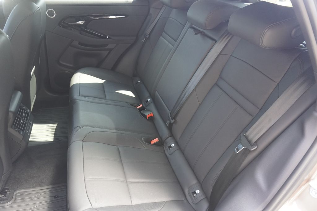 2026 Land Rover Range Rover Evoque S photo 26