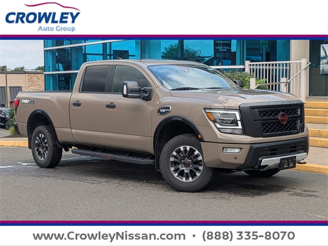 2024 Nissan Titan XD Pro-4X's photo