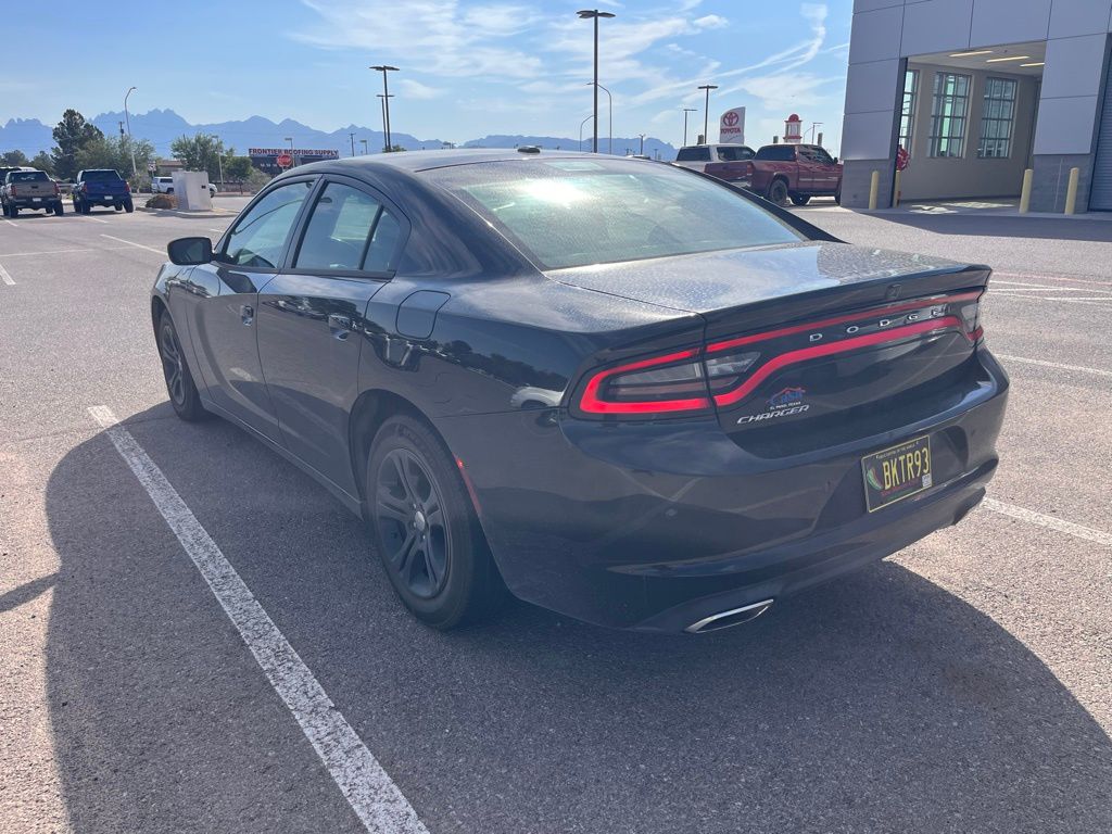 2020 Dodge Charger SXT photo 3