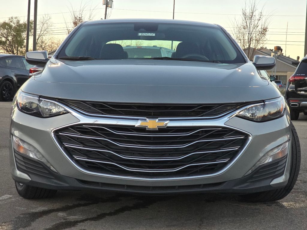 2023 Chevrolet Malibu 1LT photo 4