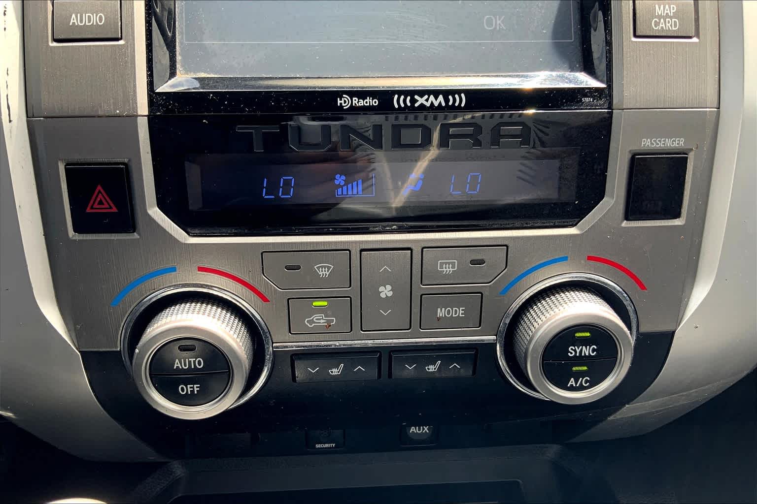 2014 Toyota Tundra Limited photo 28